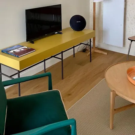 La Comete By Melrose