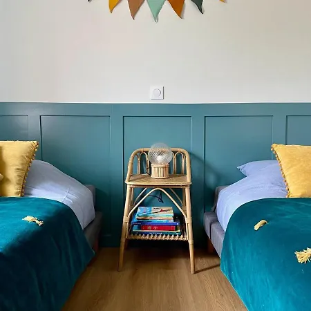 La Comete By Melrose