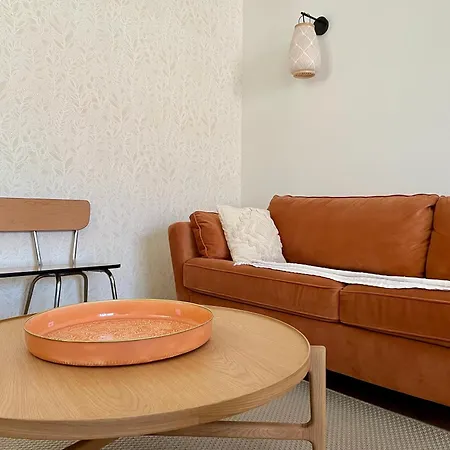 La Comete By Melrose