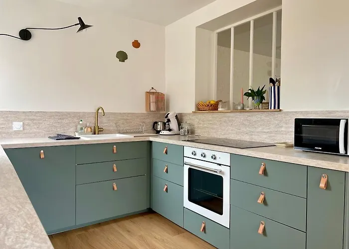 La Comete By Melrose Holiday home *