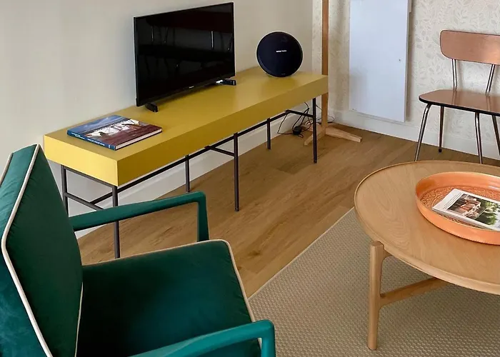 La Comete By Melrose