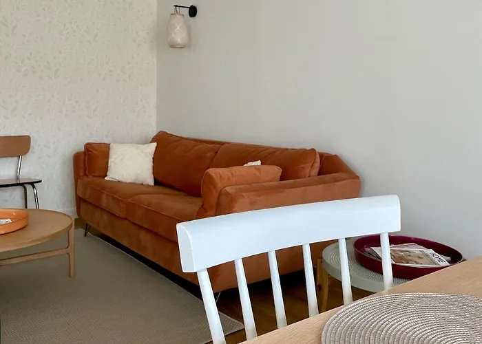 La Comete By Melrose *