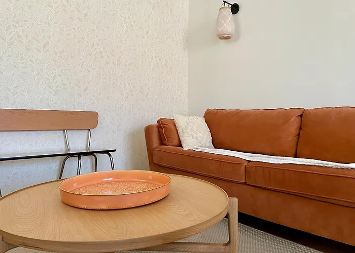 La Comete By Melrose