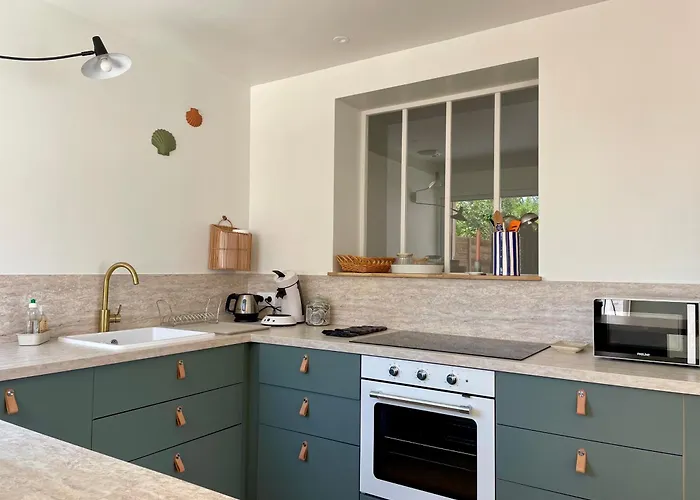 La Comete By Melrose Holiday home *