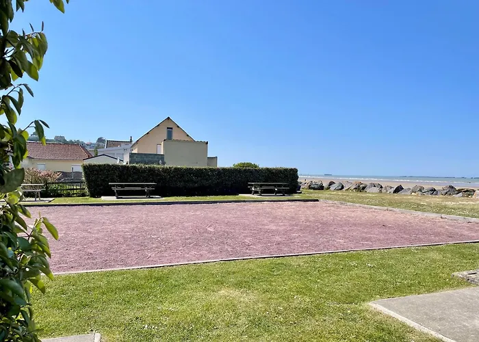 La Comete By Melrose Saint-Come-de-Fresne